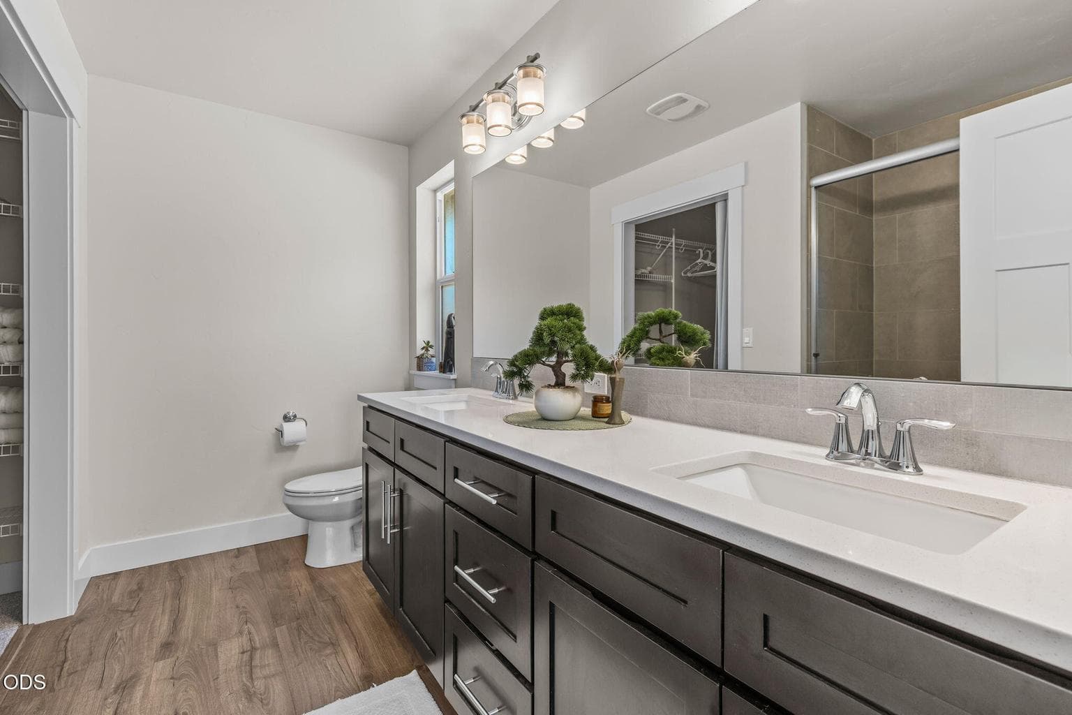 Photo of 680 NE Trestle Street 20 of 42