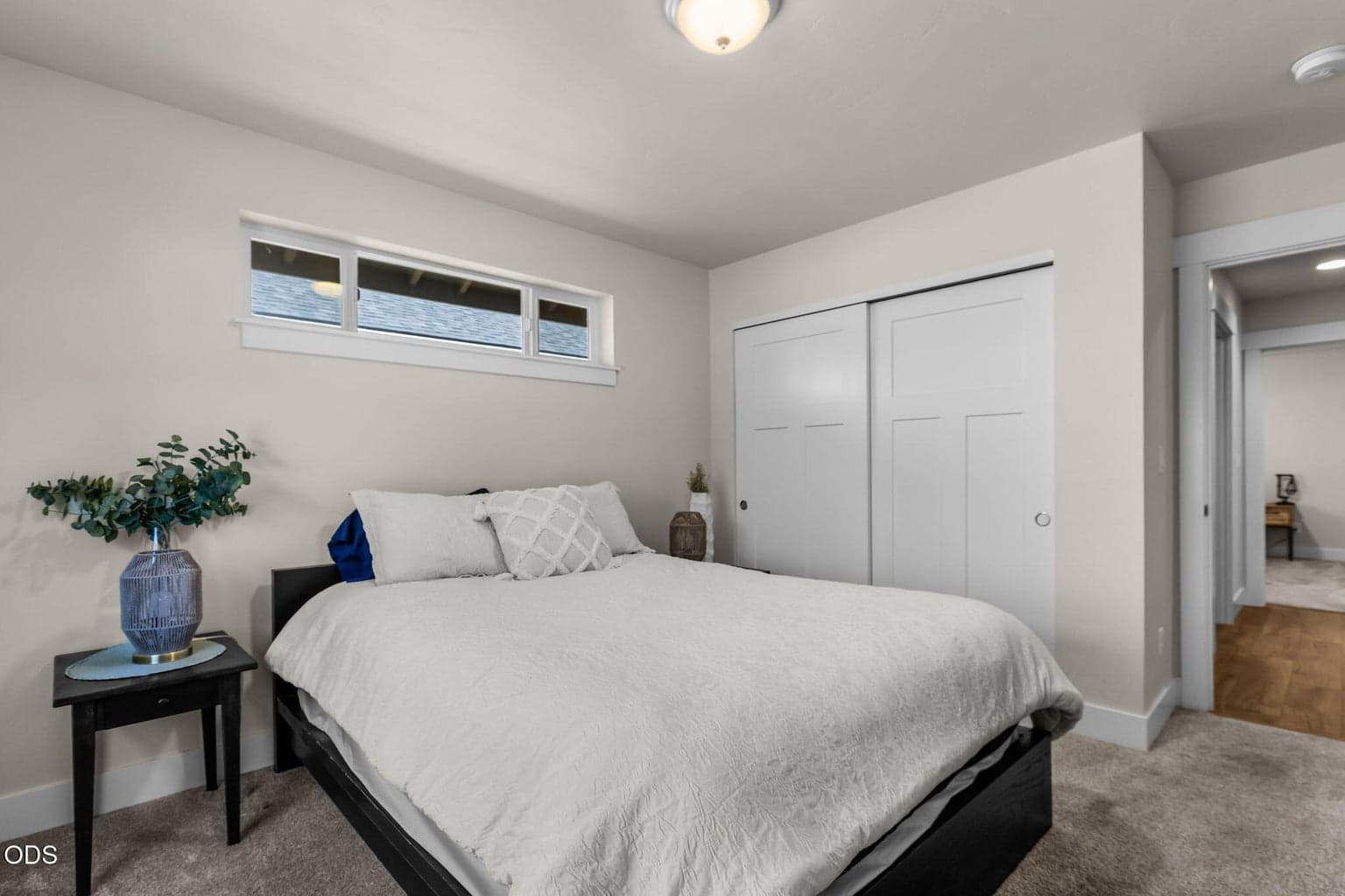 Photo of 680 NE Trestle Street 26 of 42