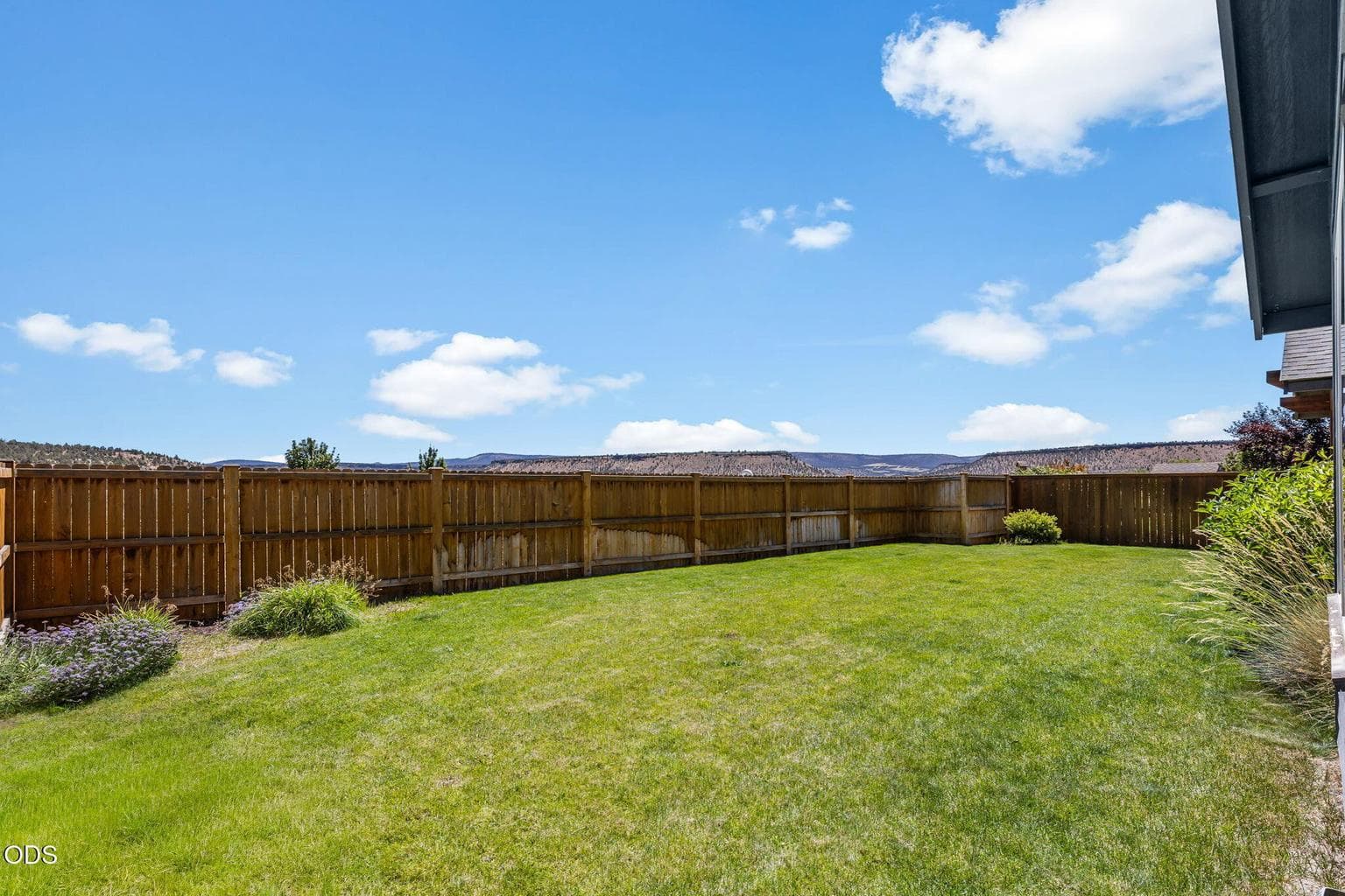 Photo of 680 NE Trestle Street 35 of 42