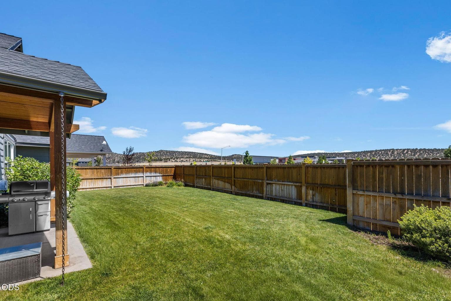 Photo of 680 NE Trestle Street 38 of 42