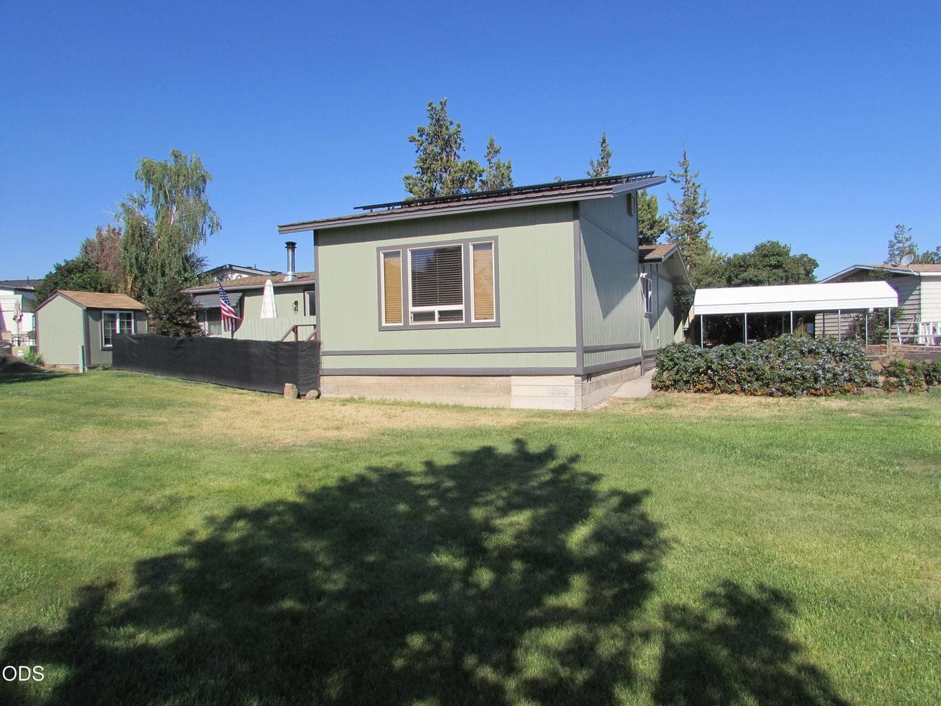 Photo of 2633 Obsidian Avenue 5 of 27