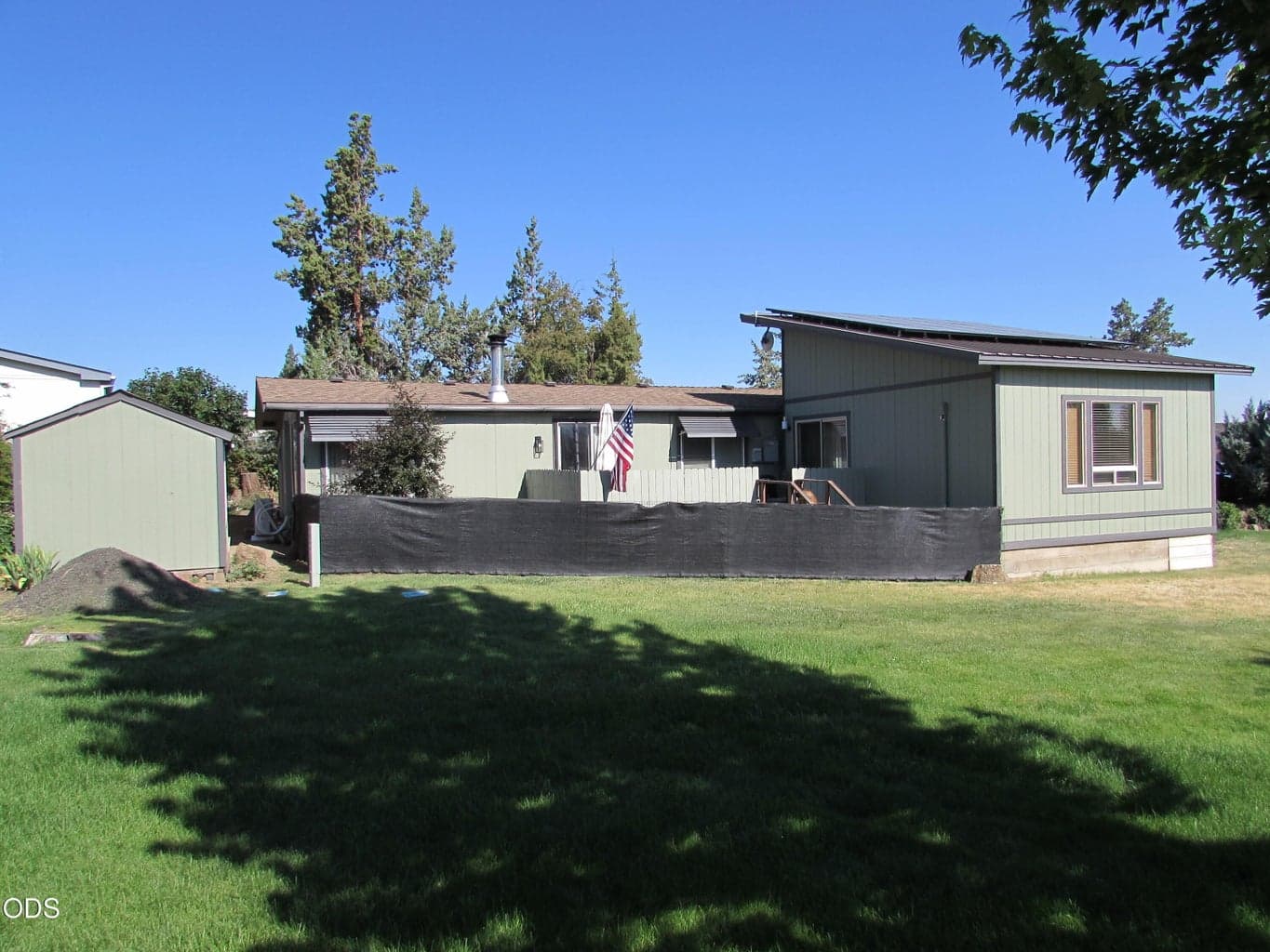 Photo of 2633 Obsidian Avenue 1 of 27