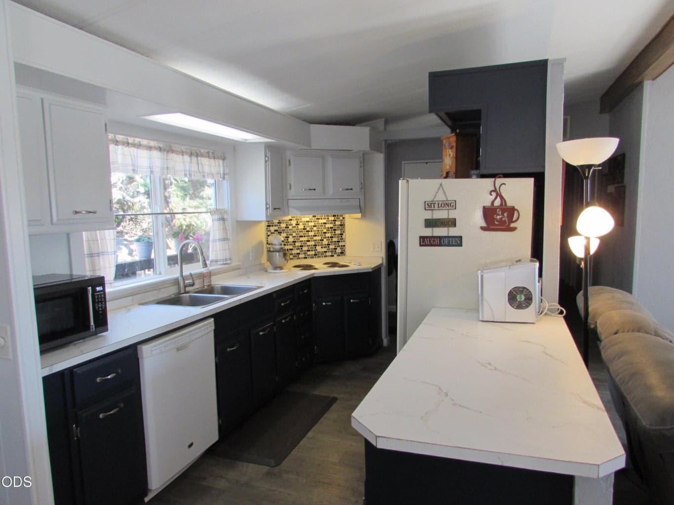 Photo of 2633 SW Obsidian Avenue 14 of 27