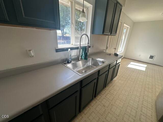 Photo of 3025 Greenleaf 2 of 19