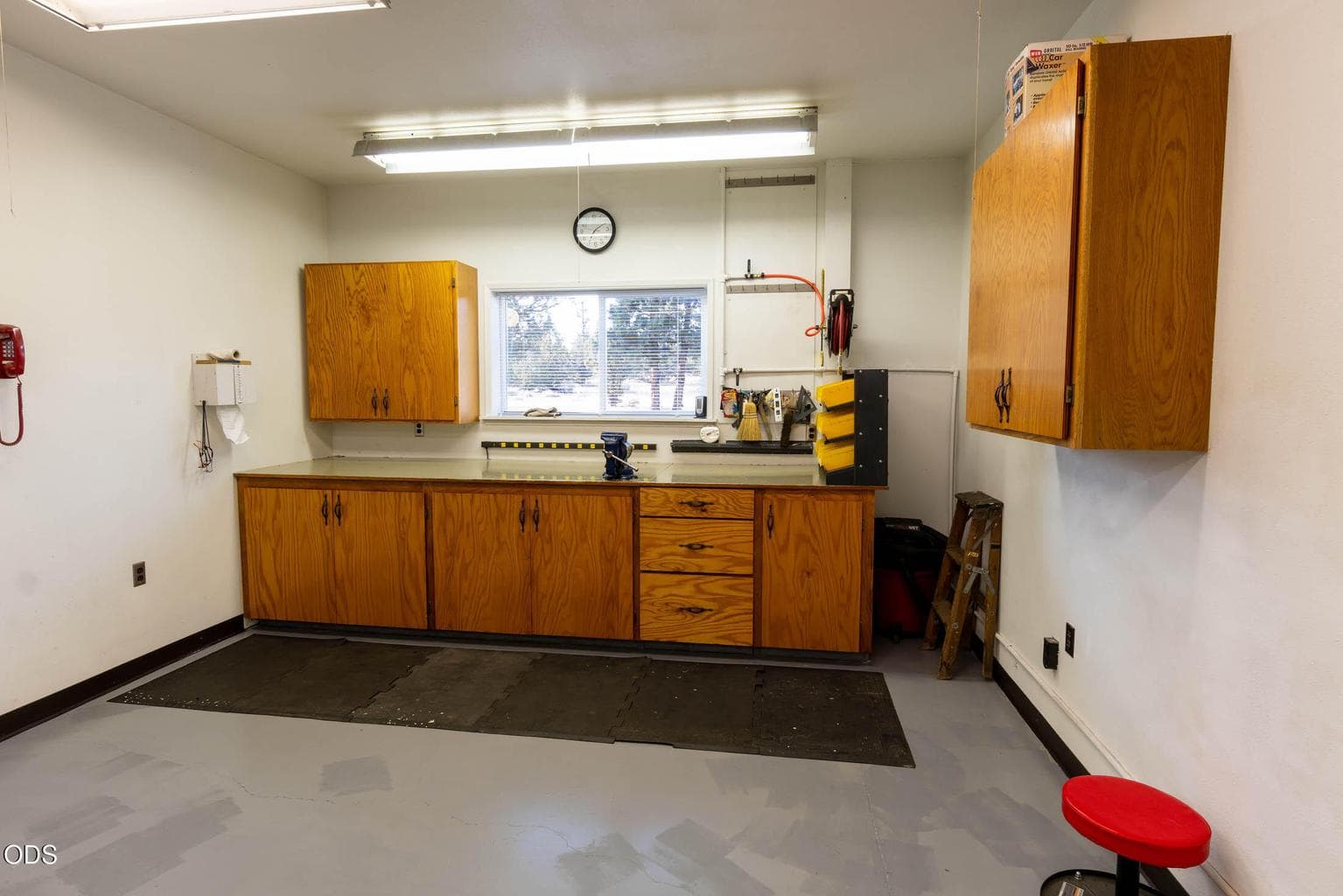 Photo of 9503 SE Ridge View Road 33 of 51