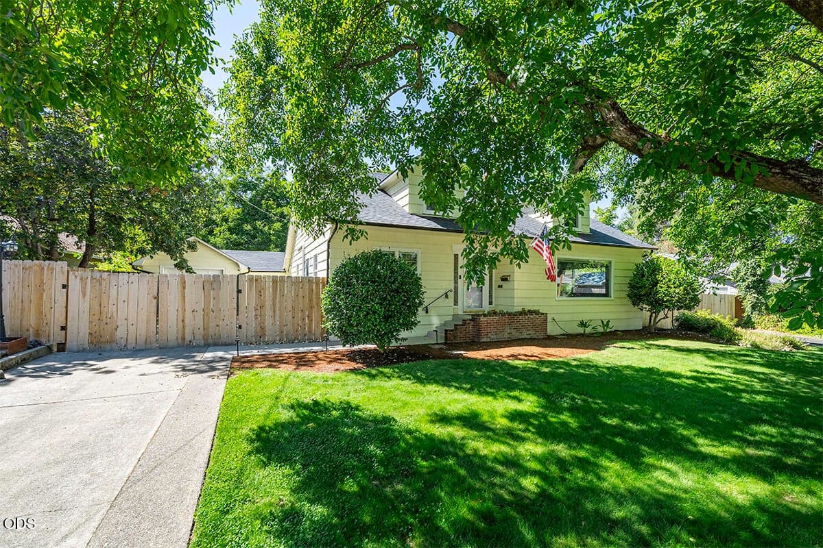 Photo of 736 3rd Street 2 of 38
