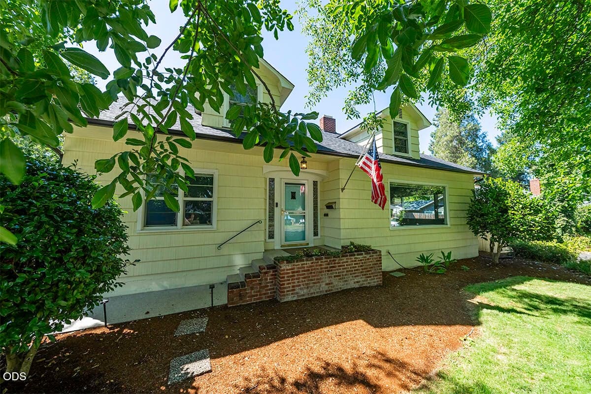 Photo of 736 3rd Street 3 of 38