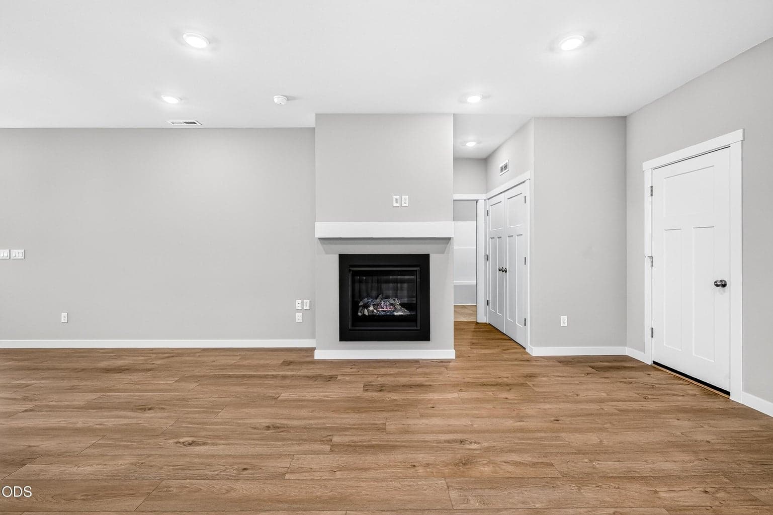 Photo of 2642 NW 26th LP North 10 of 46