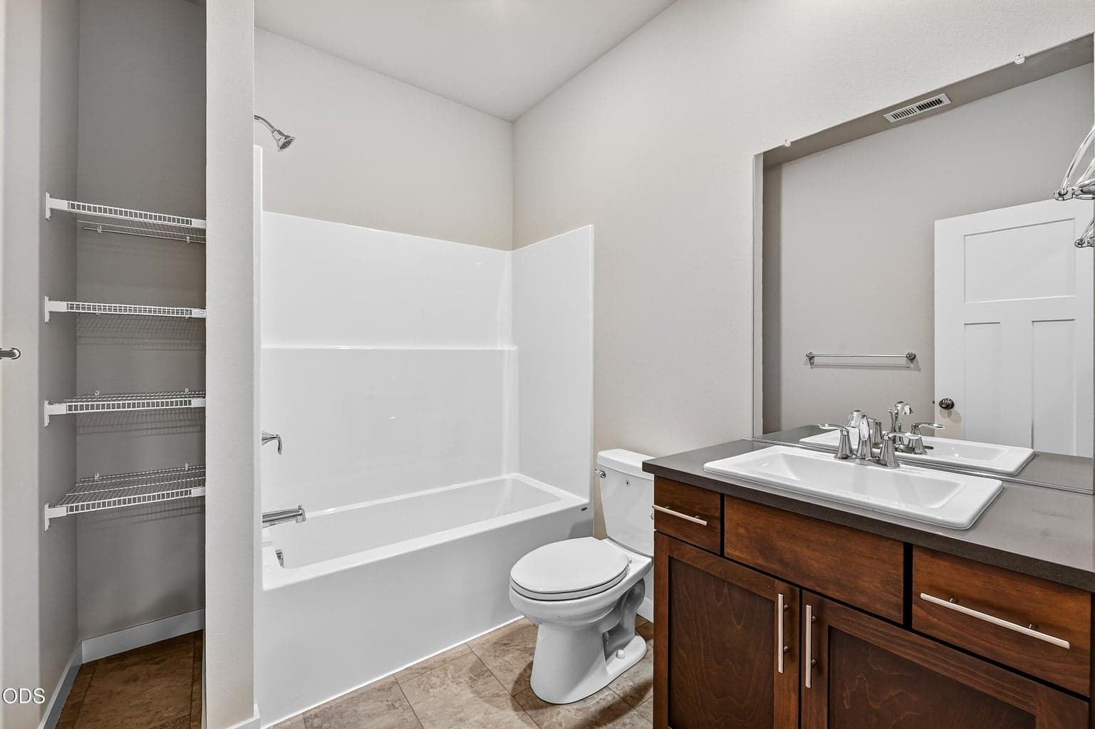 Photo of 2642 NW 26th LP North 21 of 46