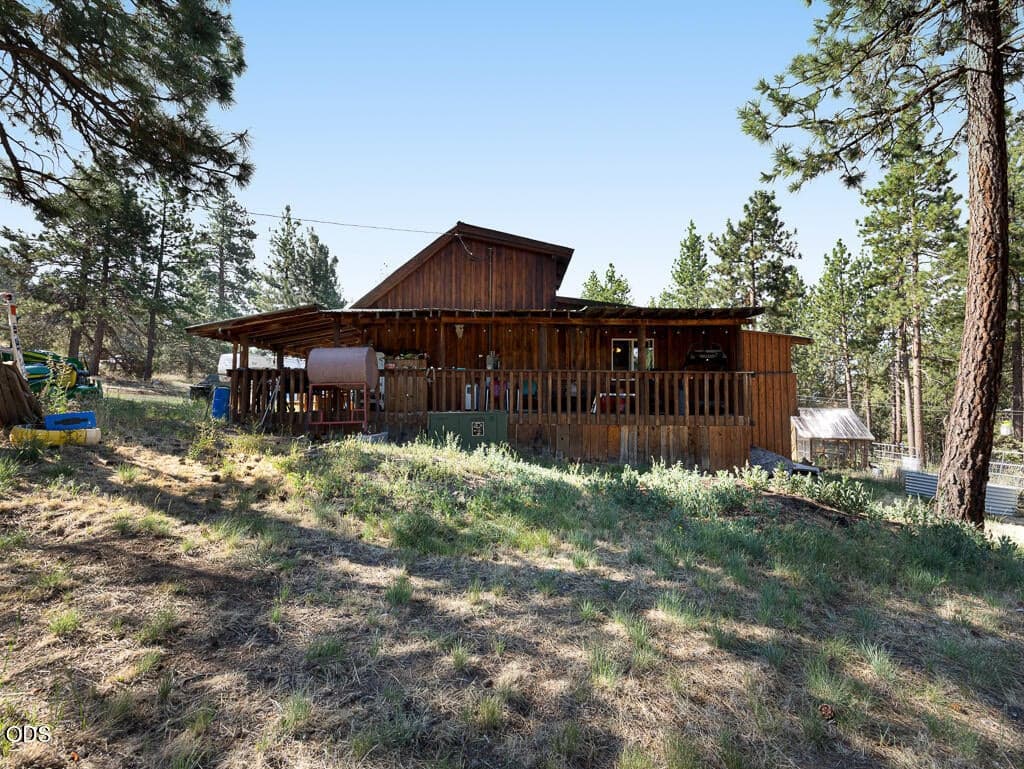 Photo of 9046 Warbler Drive 1 of 31