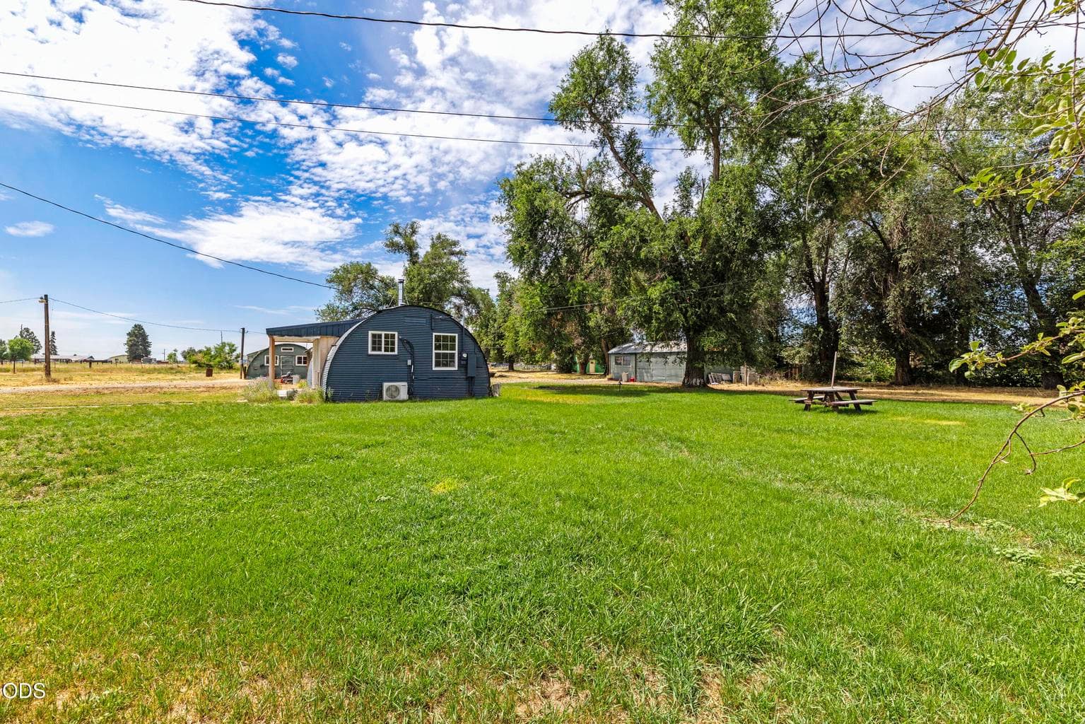 Photo of 2740 Front Street 1 of 37