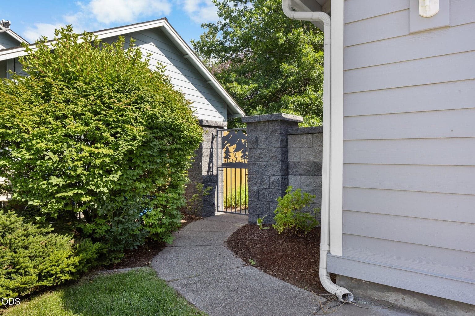 Photo of 2142 NW Nickernut Avenue 40 of 53