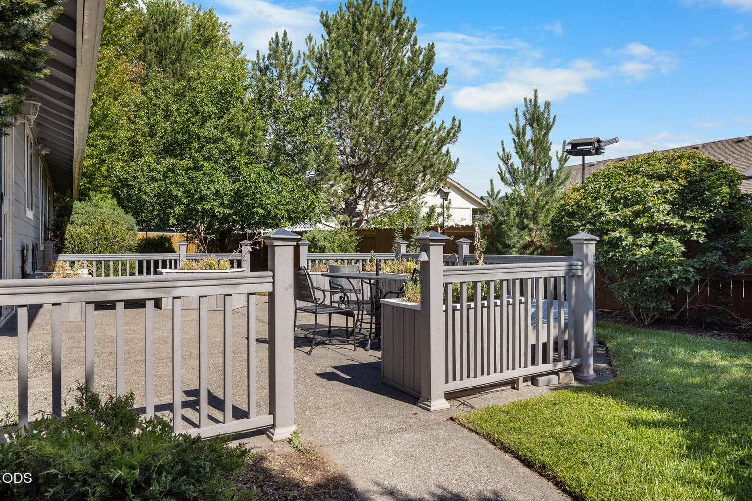 Photo of 2142 NW Nickernut Avenue 33 of 53