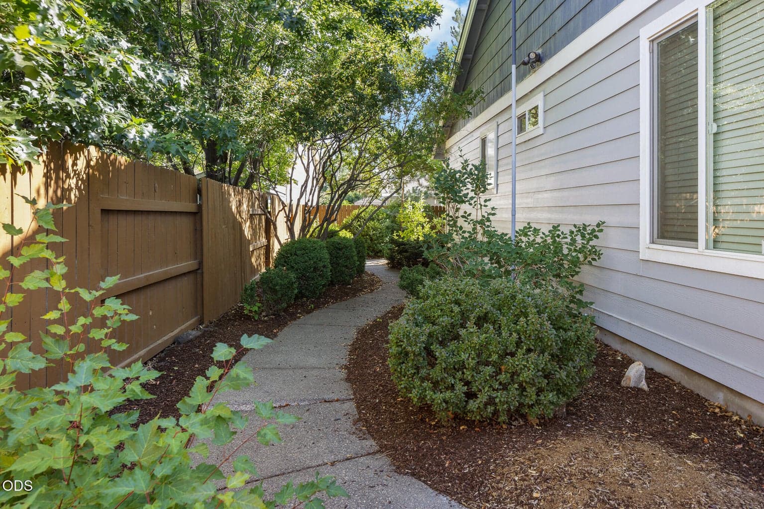Photo of 2142 NW Nickernut Avenue 39 of 53