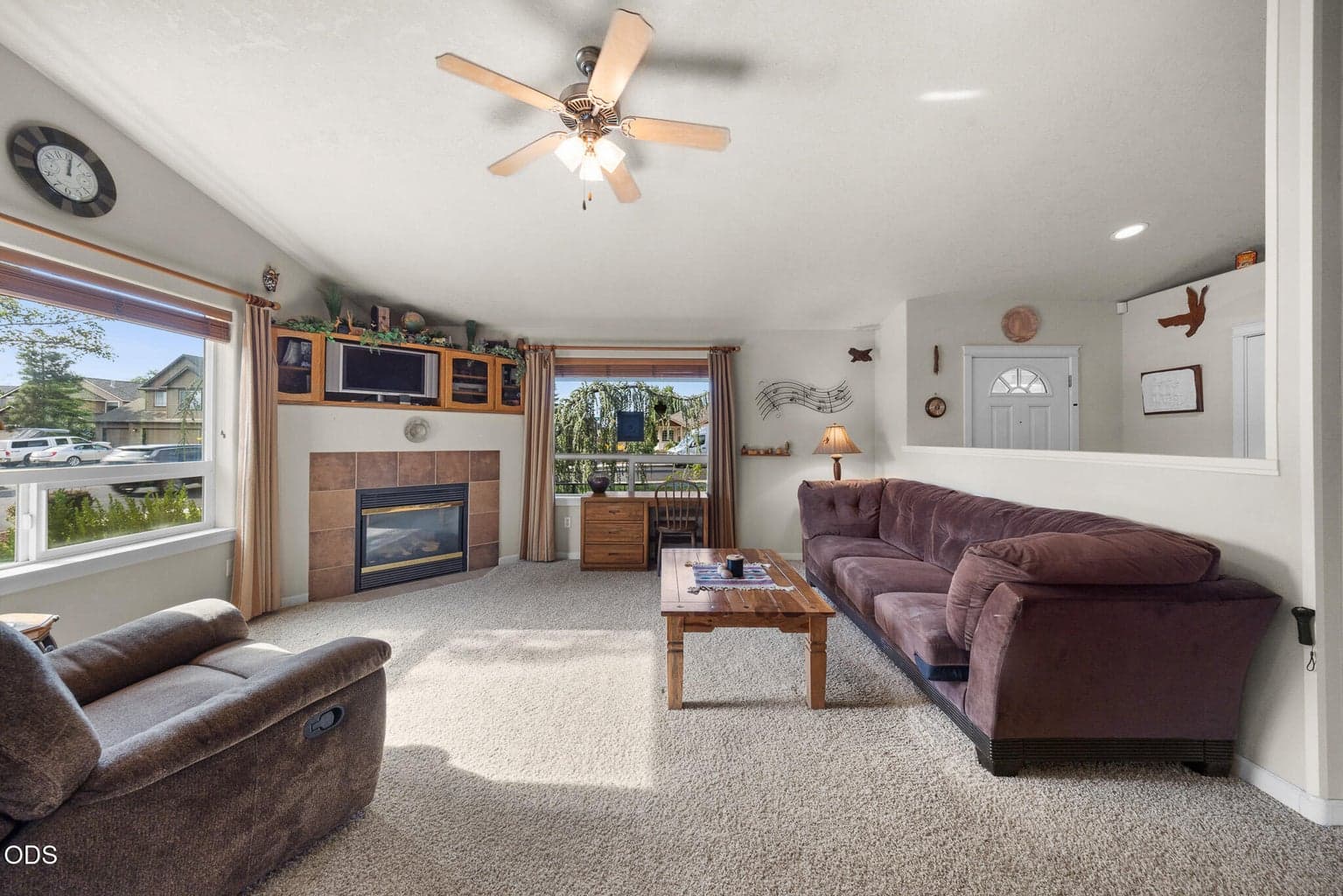 Photo of 2142 NW Nickernut Avenue 6 of 53