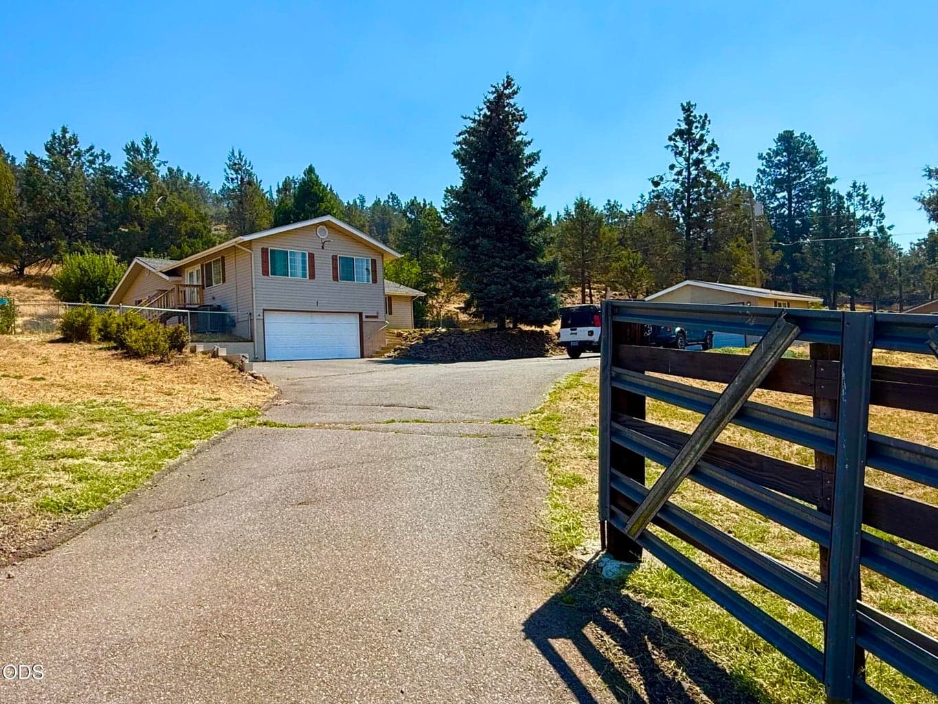 Photo of 14413 Highway 66 2 of 53