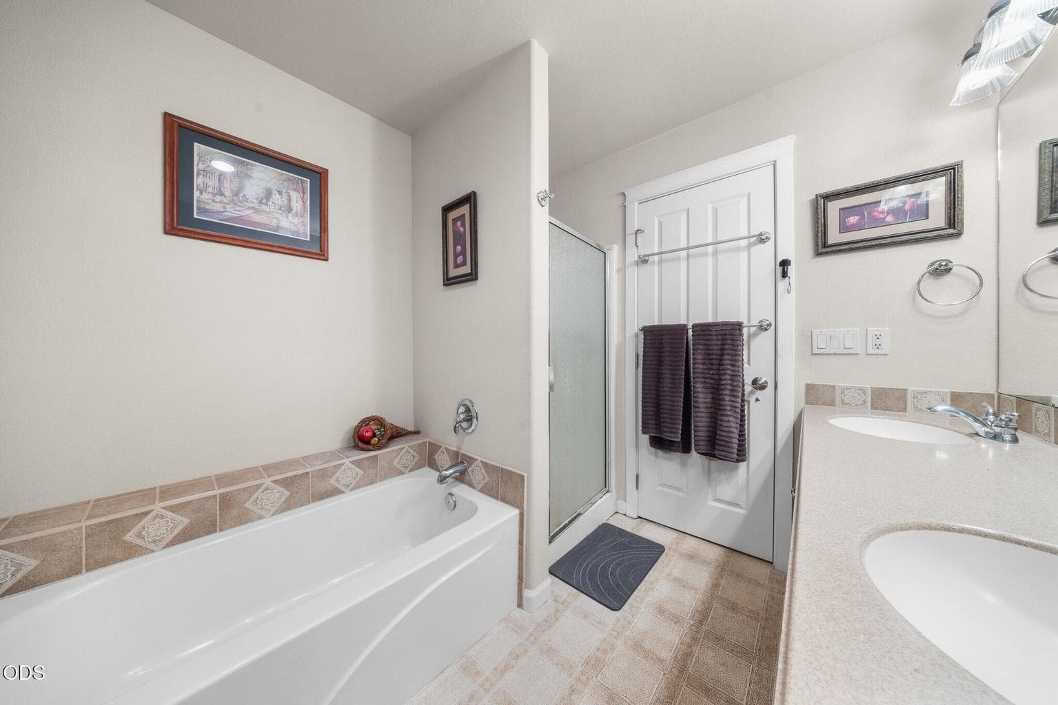 Photo of 2142 NW Nickernut Avenue 24 of 53