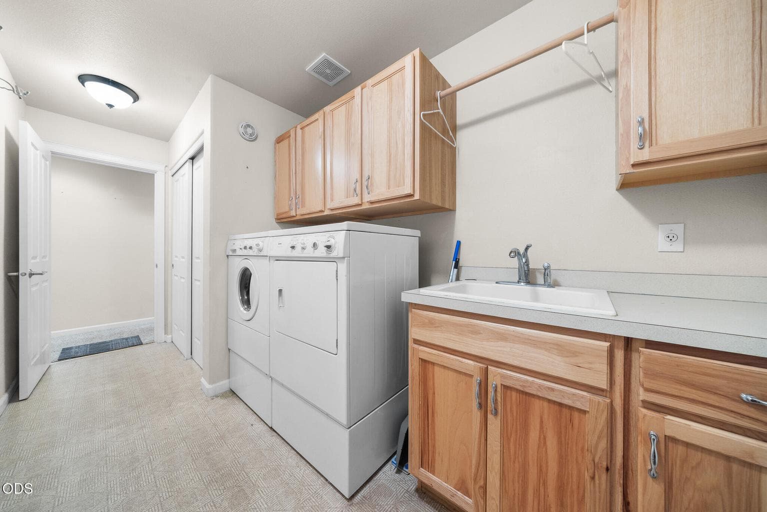 Photo of 2142 NW Nickernut Avenue 27 of 53