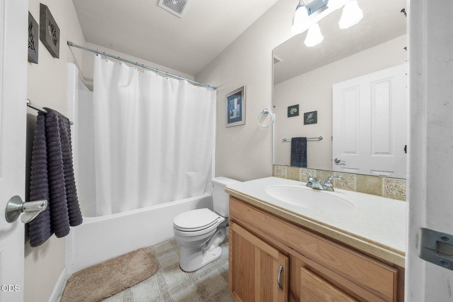 Photo of 2142 NW Nickernut Avenue 28 of 53
