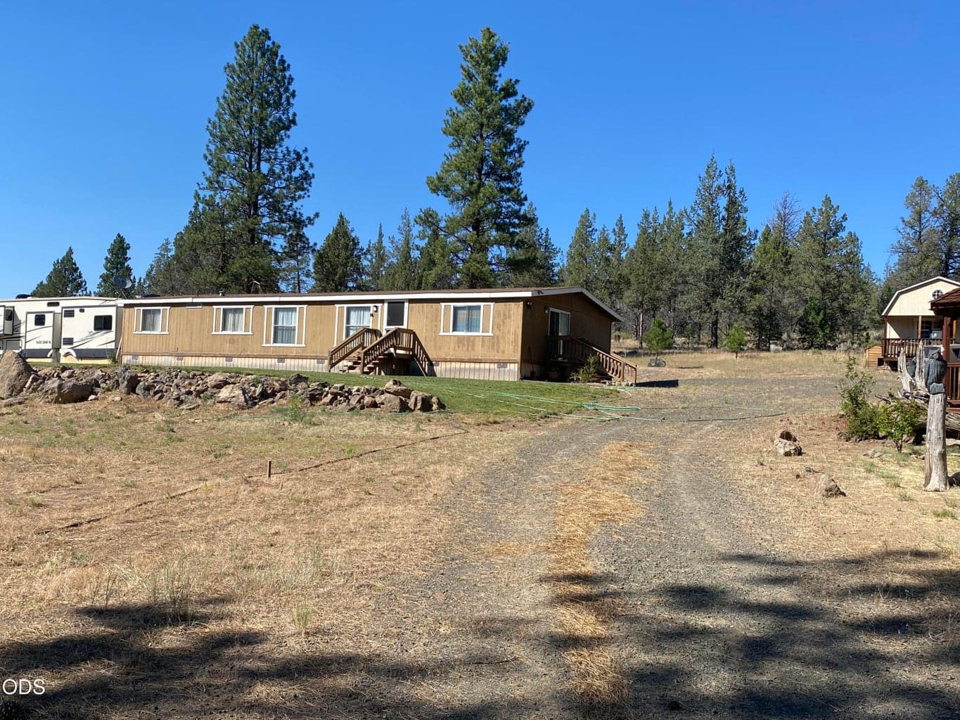 Photo of 6233 Happy Hollow Lane 1 of 39