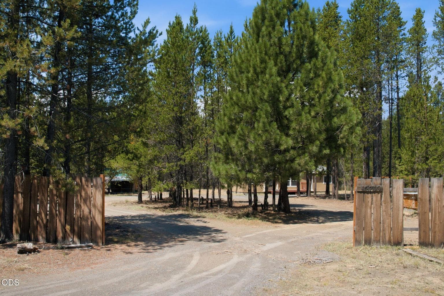 Photo of 148740 Ahern Drive 2 of 25