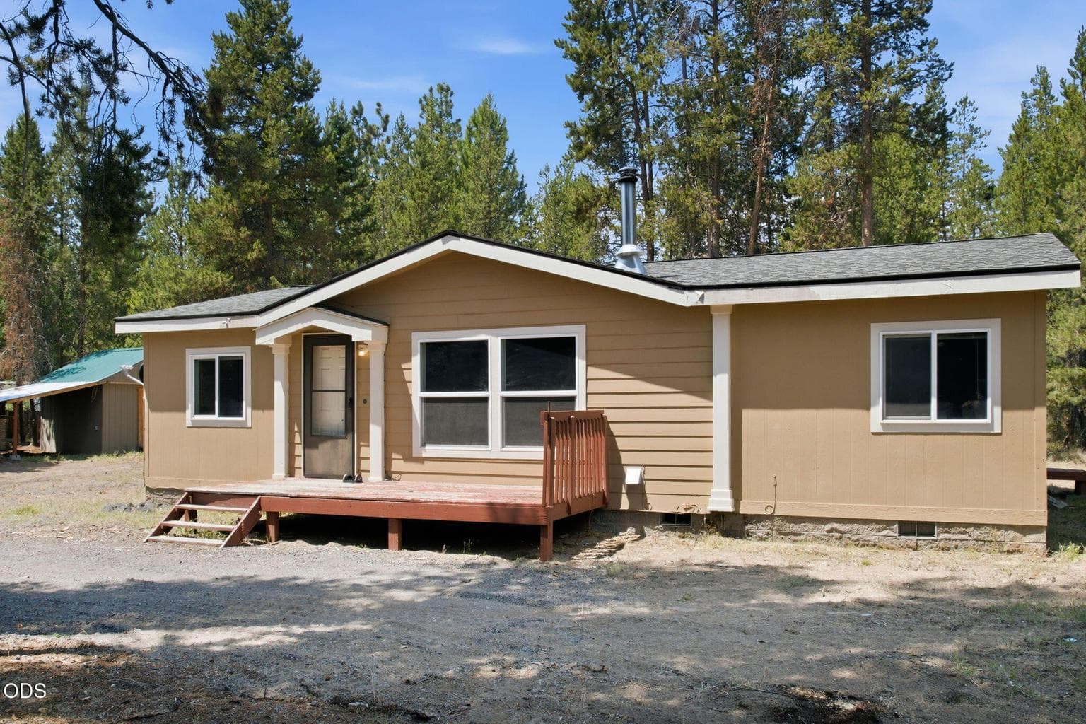 Photo of 148740 Ahern Drive 3 of 25