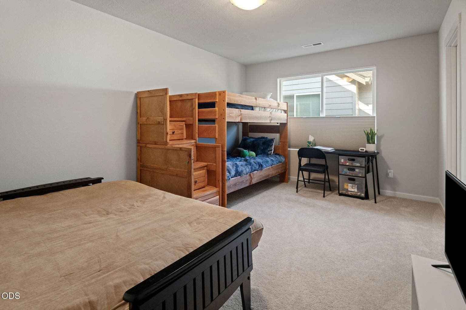 Photo of 4038 SW Quartz Avenue 25 of 30