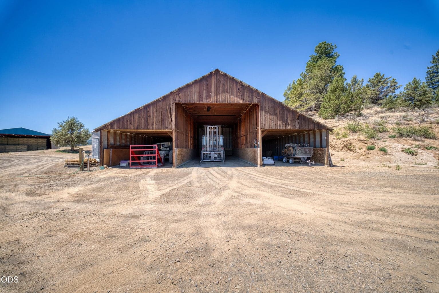 Photo of 10902 Swan Lake Road 4 of 36