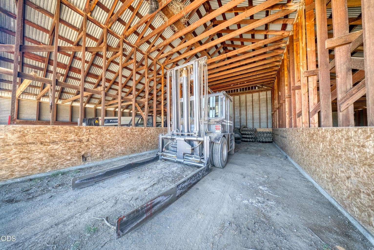 Photo of 10902 Swan Lake Road 5 of 36