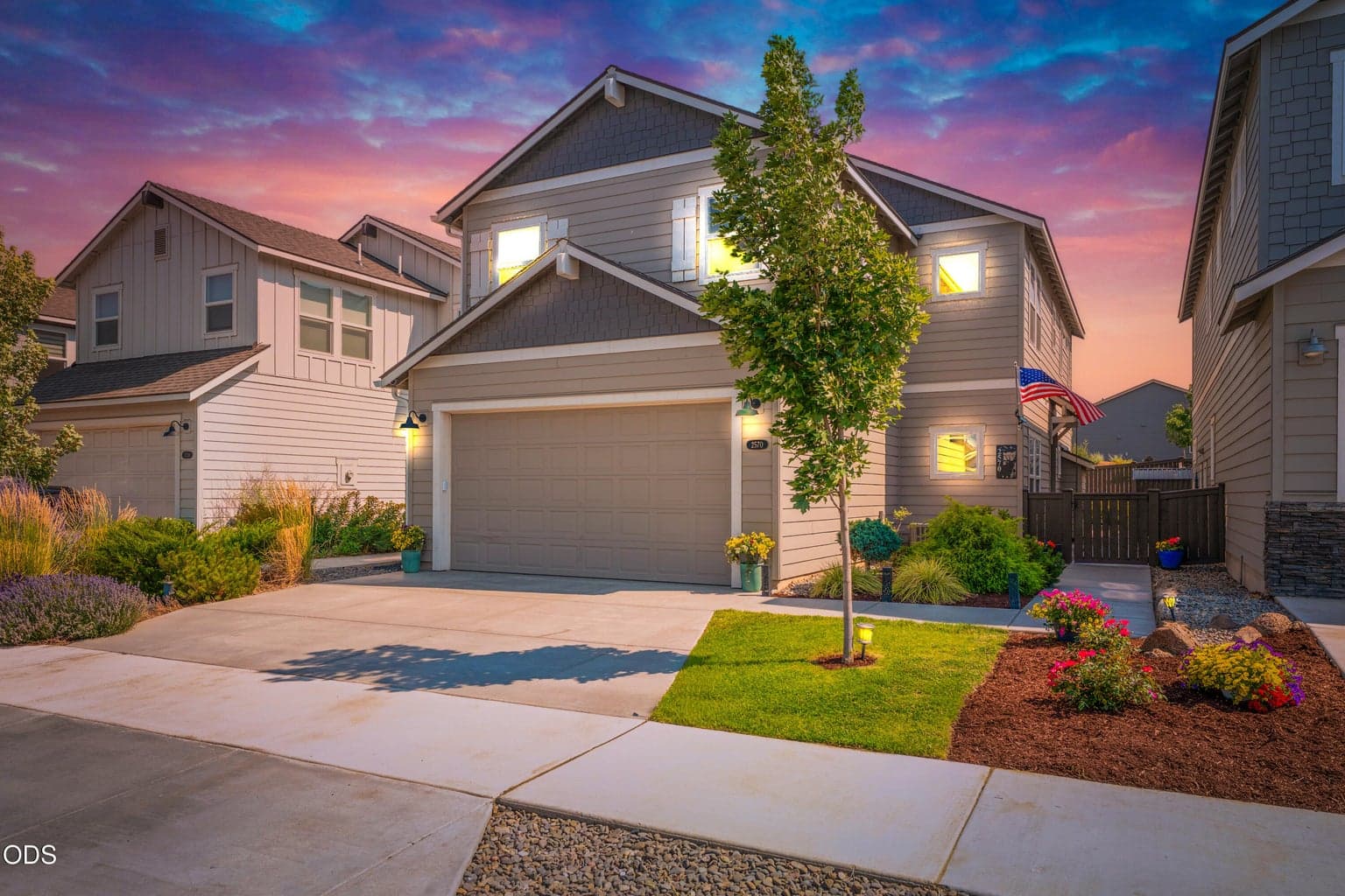 Photo of 2570 Spruce Place 1 of 42