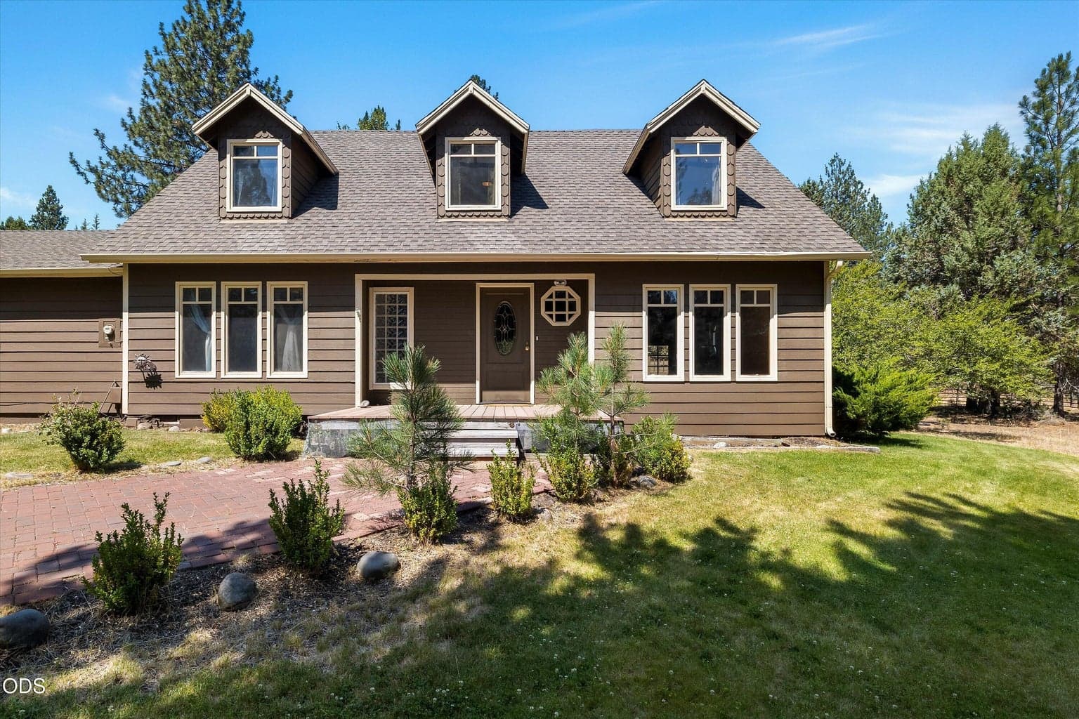 Photo of 60325 Woodside Road 2 of 40