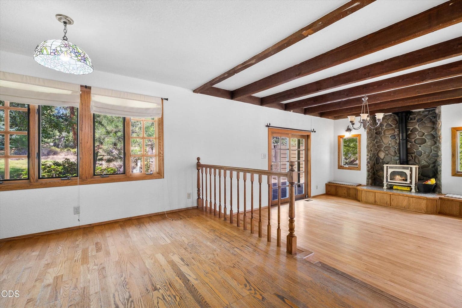 Photo of 60325 Woodside Road 9 of 40