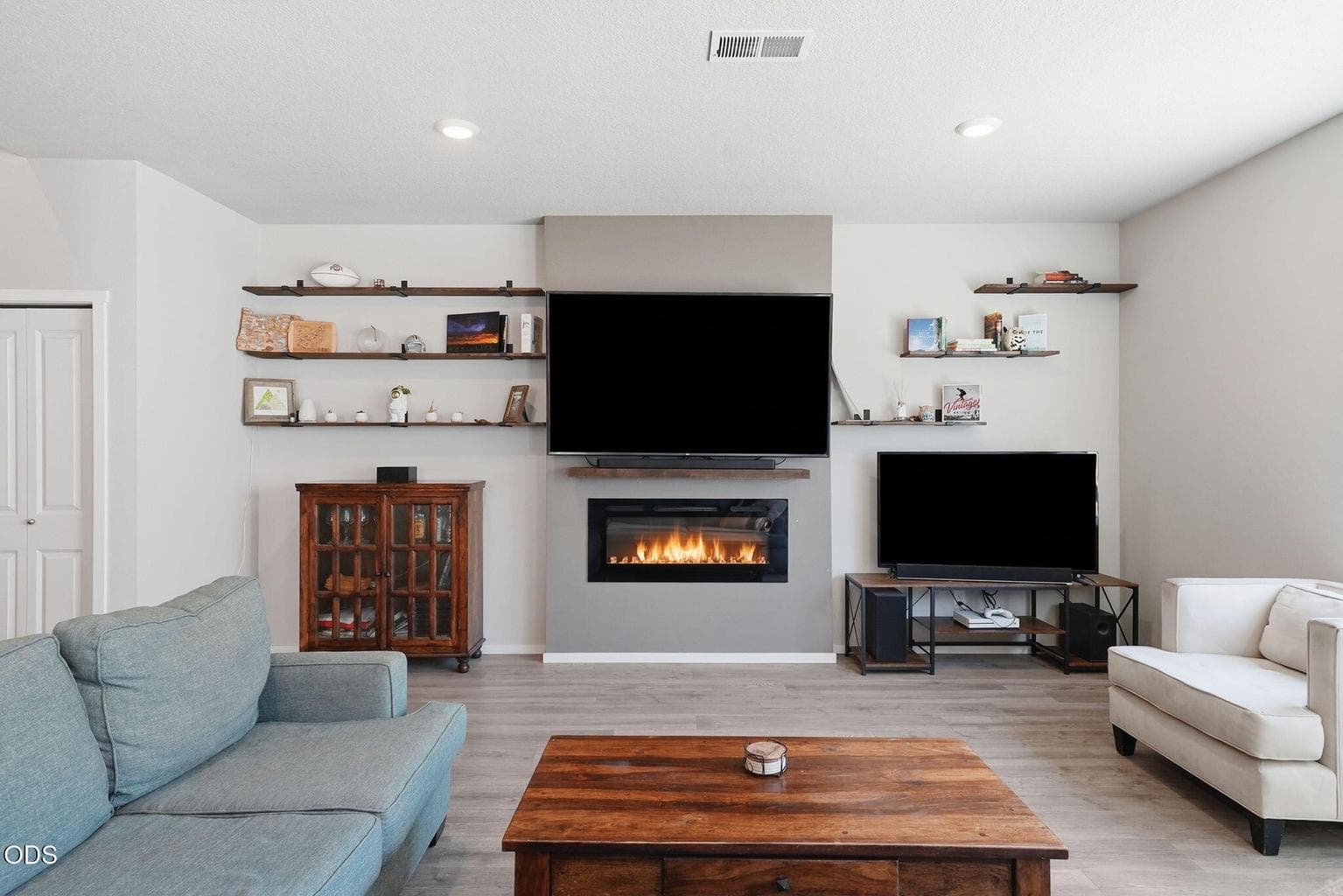 Photo of 20637 SE Nina Avenue 6 of 30