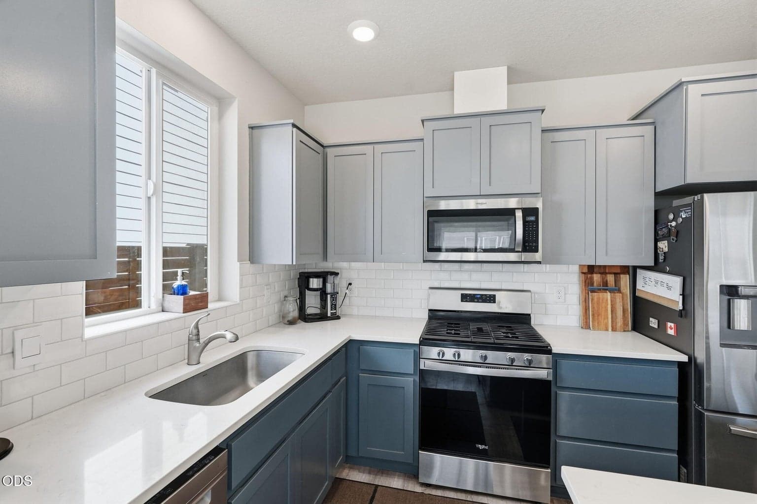 Photo of 20637 SE Nina Avenue 10 of 30