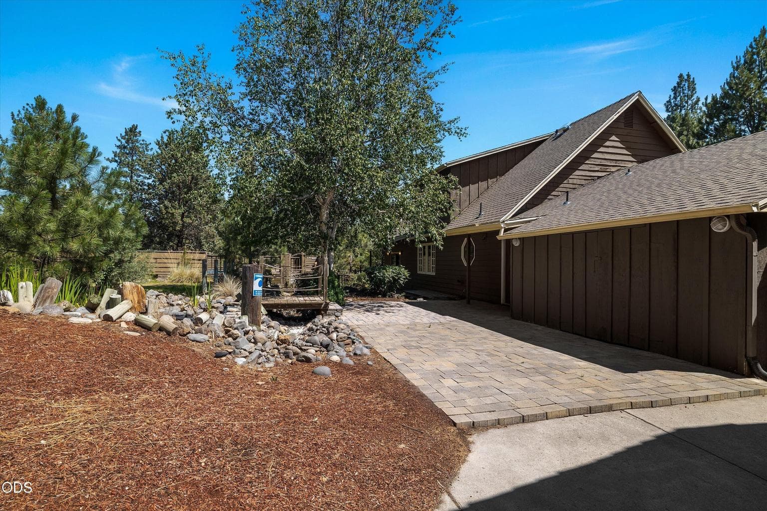 Photo of 60325 Woodside Road 35 of 40