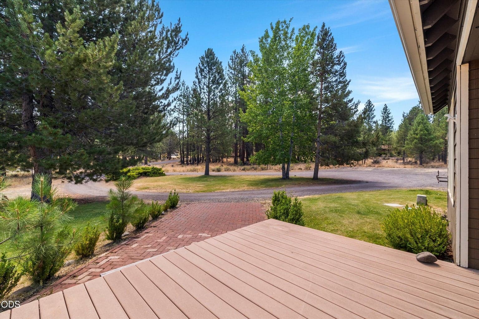 Photo of 60325 Woodside Road 37 of 40