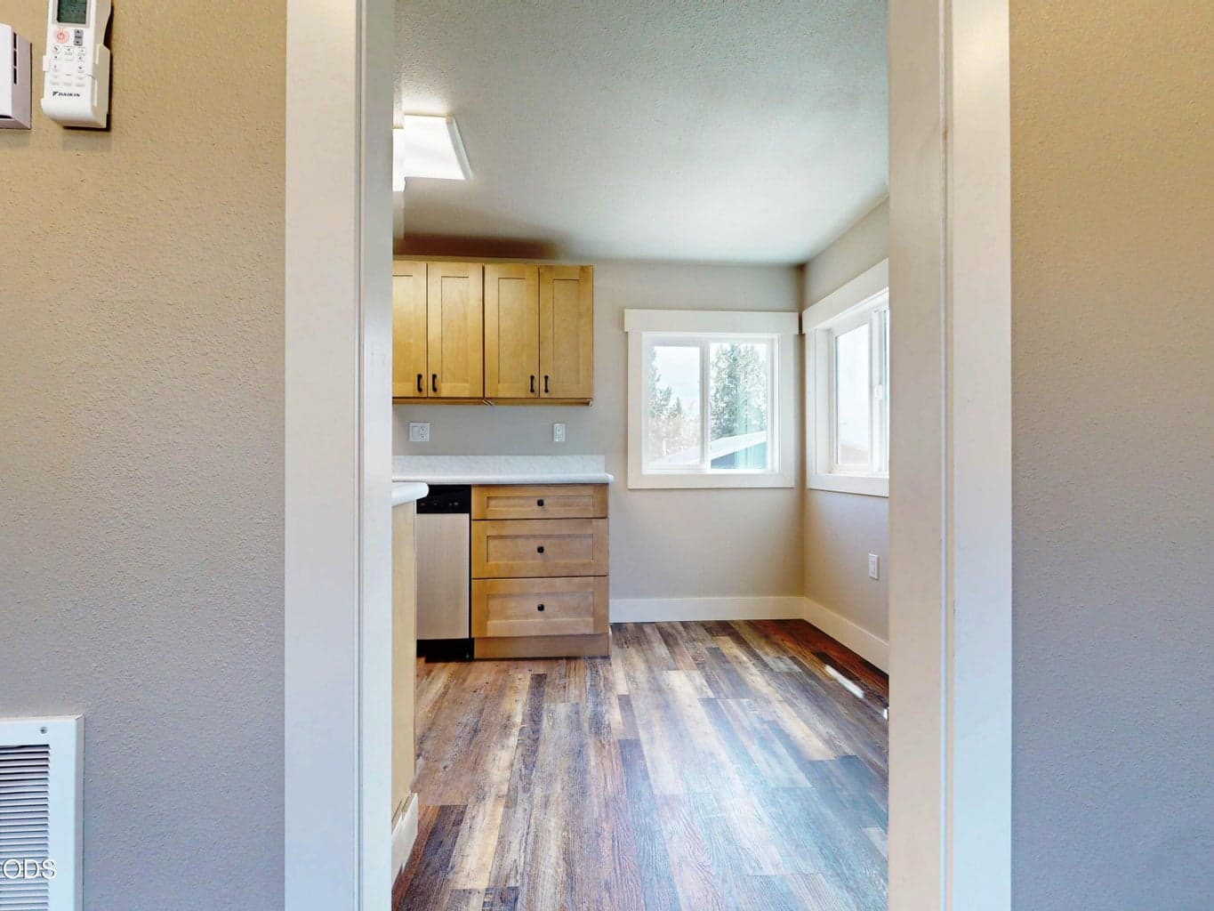 Photo of 11200 NW Nye Avenue 10 of 29