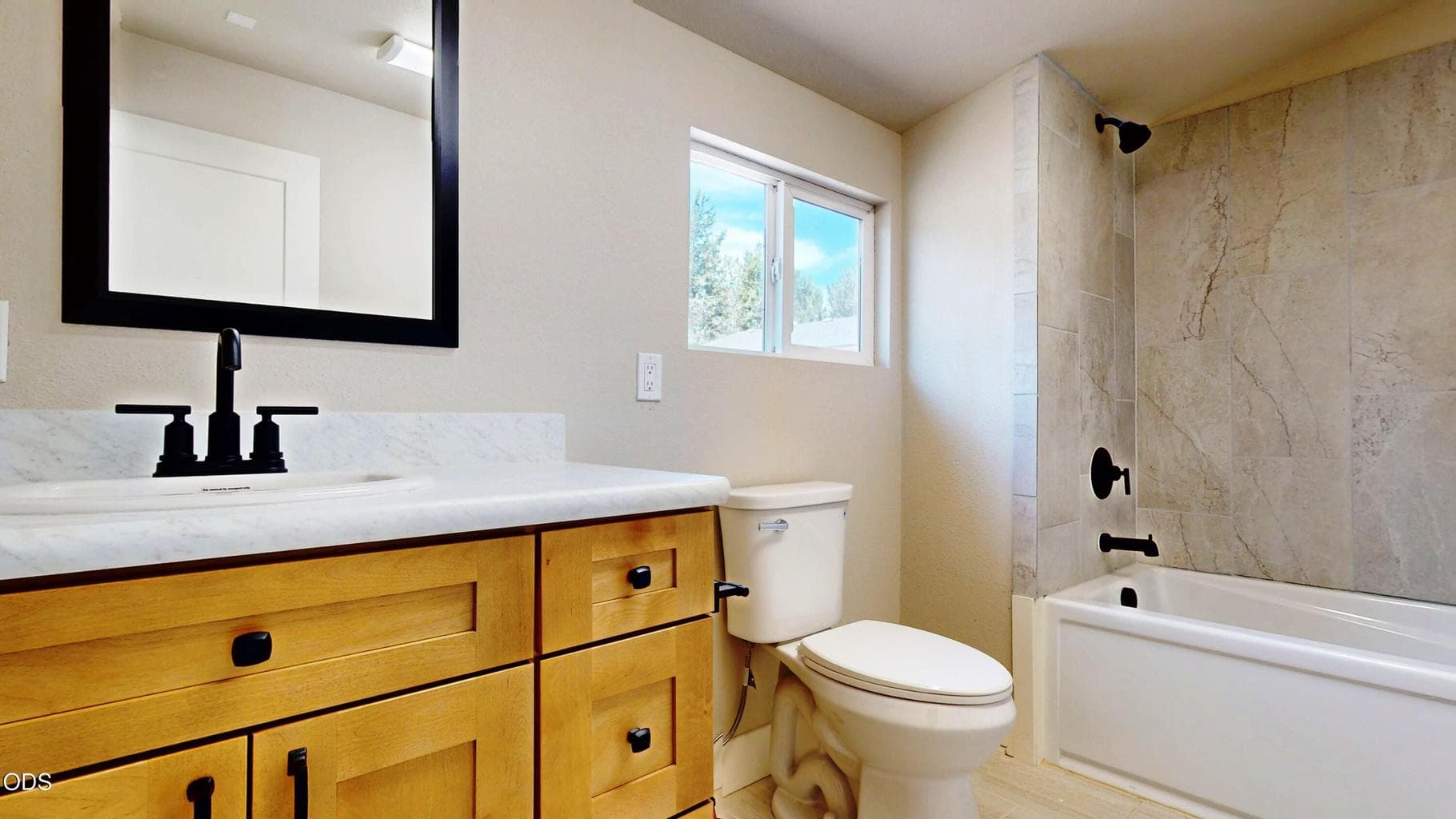 Photo of 11200 NW Nye Avenue 18 of 29