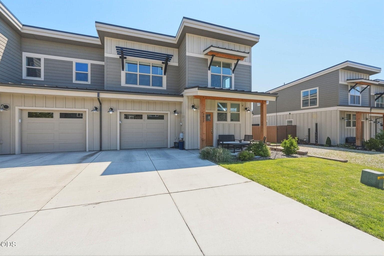 Photo of 3622 Badger Avenue 3 of 58