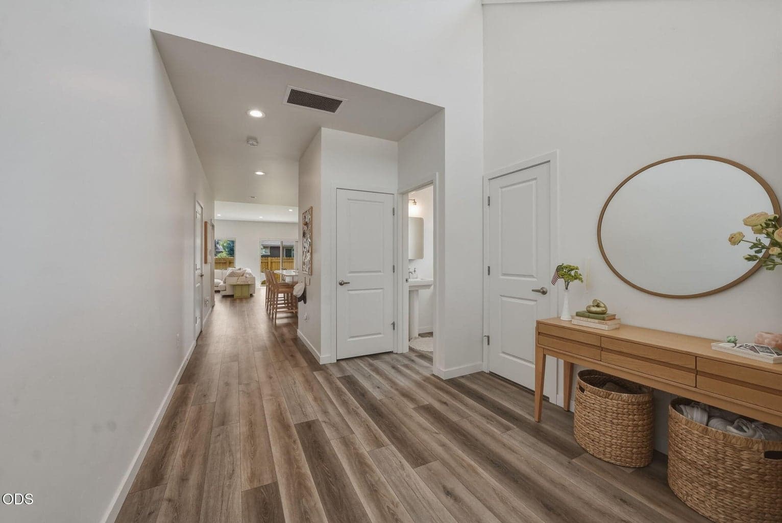 Photo of 3622 Badger Avenue 4 of 40