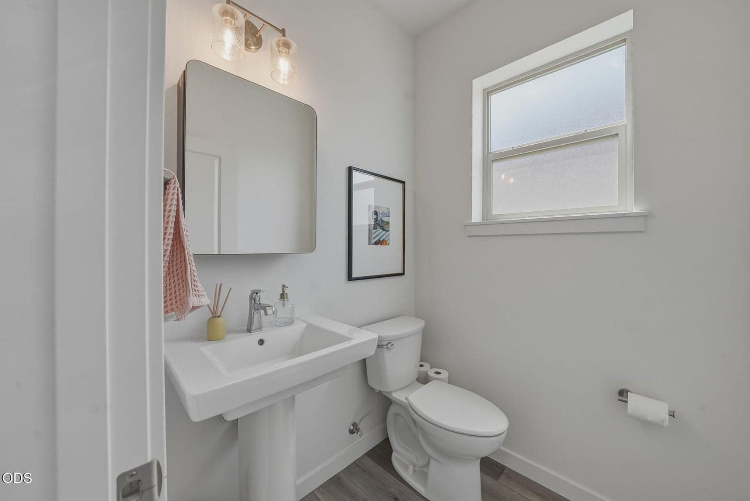 Photo of 3622 SW Badger Avenue 6 of 40