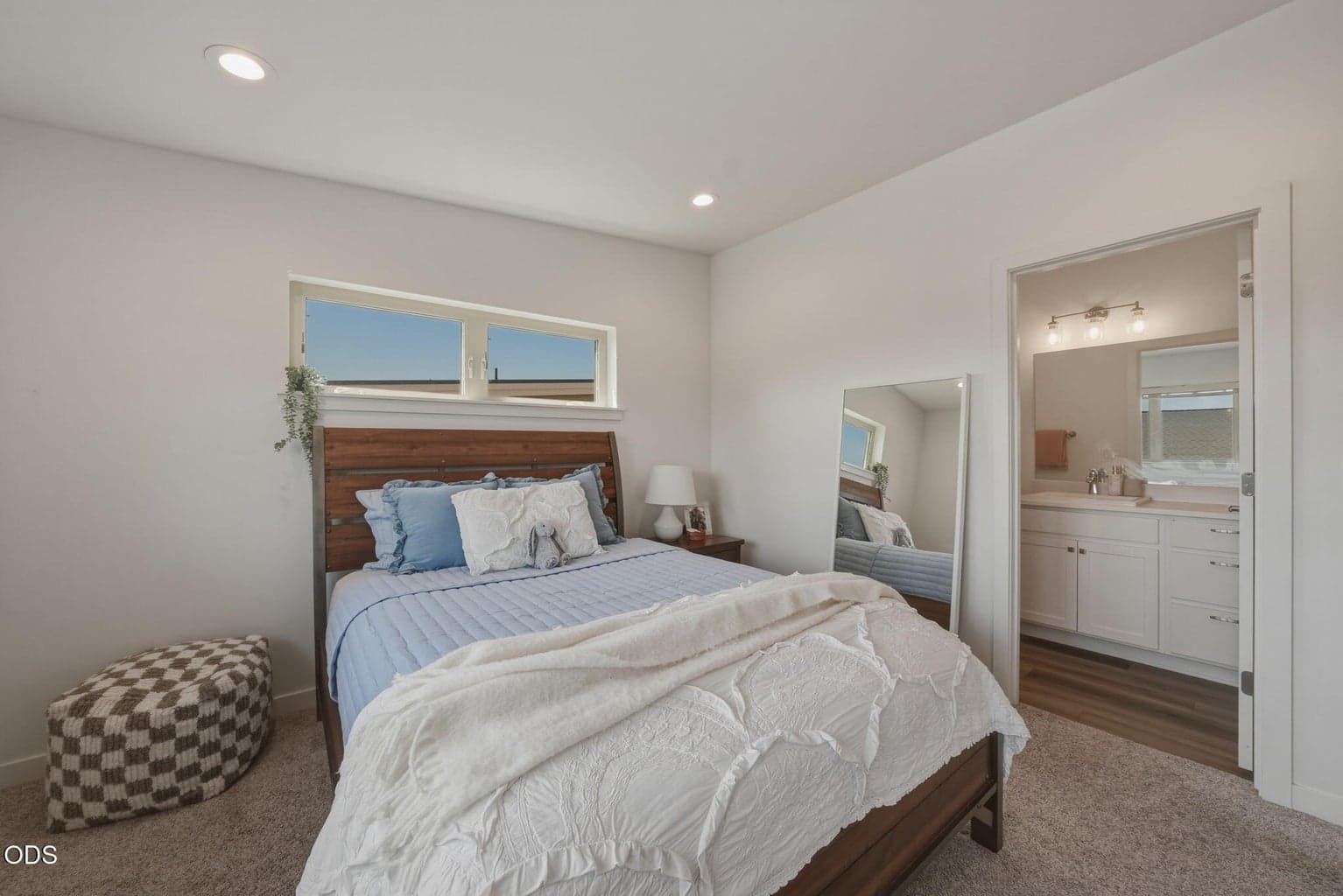 Photo of 3622 SW Badger Avenue 22 of 40