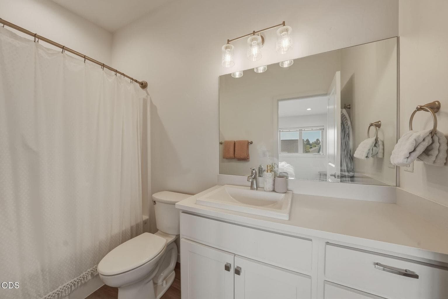 Photo of 3622 SW Badger Avenue 23 of 40