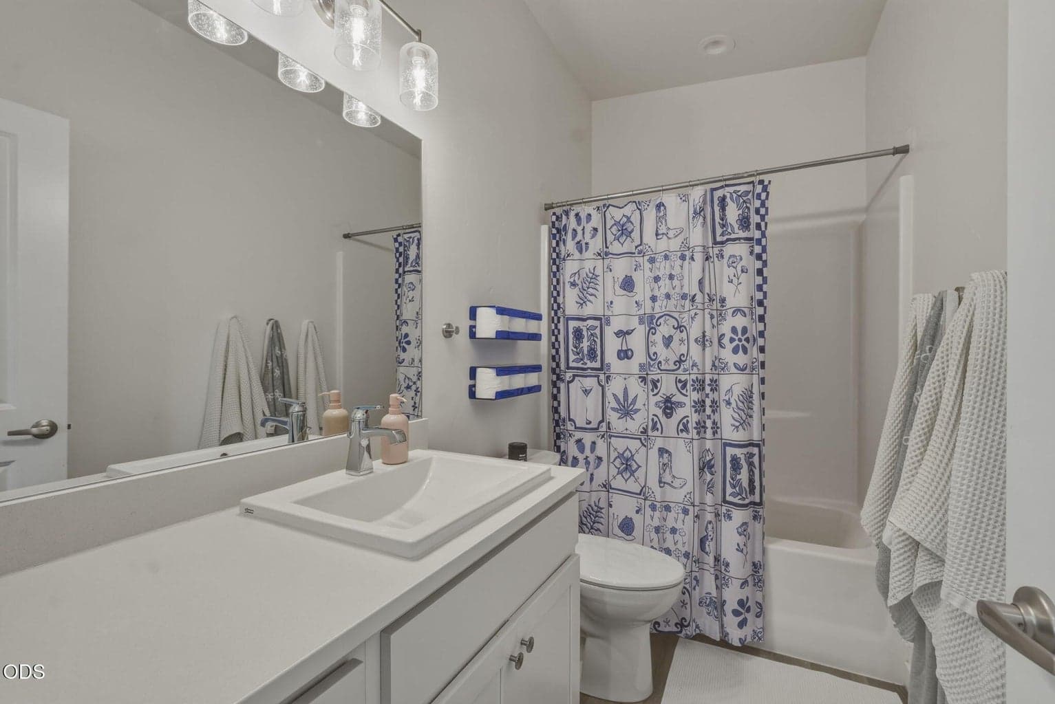 Photo of 3622 SW Badger Avenue 28 of 40