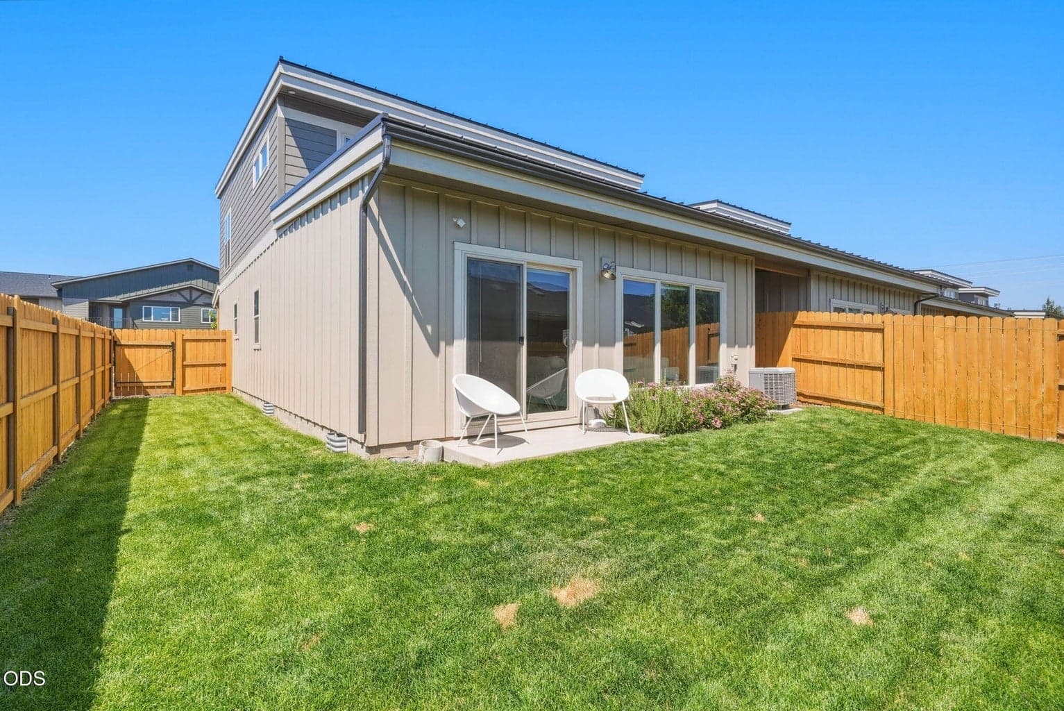 Photo of 3622 SW Badger Avenue 30 of 40