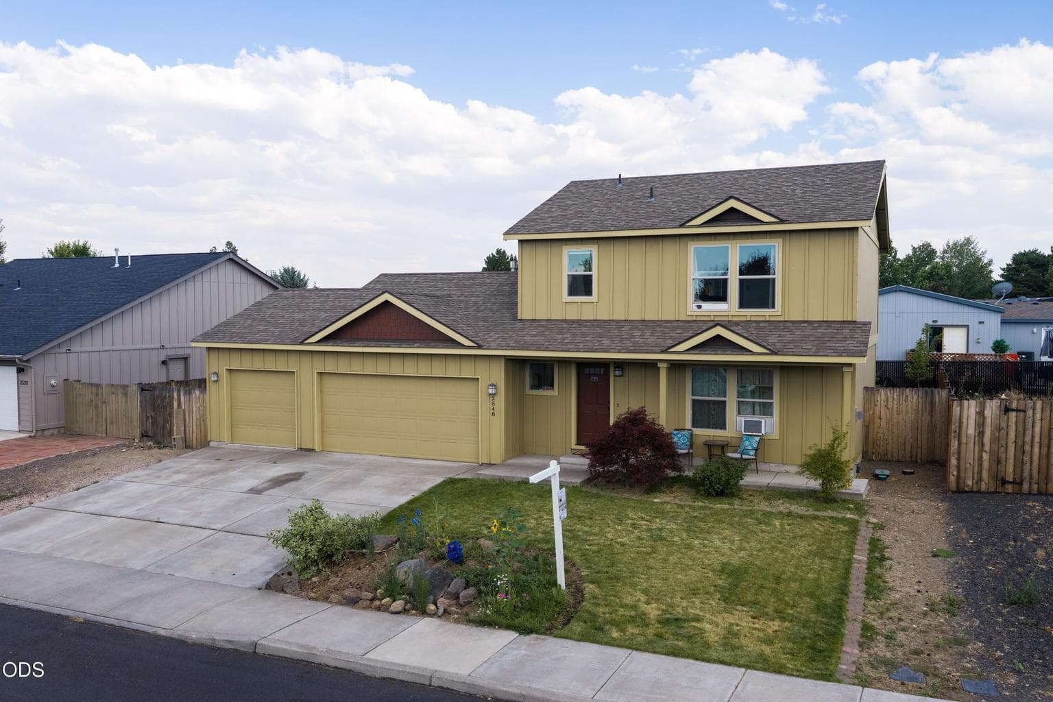 Photo of 2548 Kalama Avenue 3 of 38