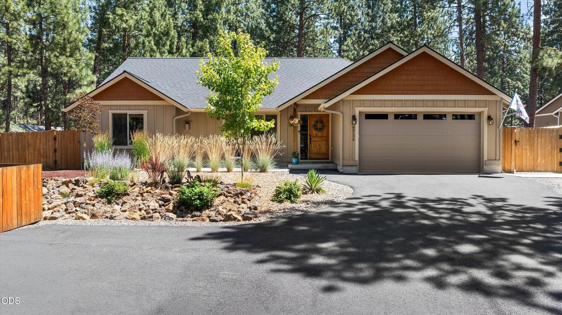 Photo of 60134 Turquoise Road 1 of 50