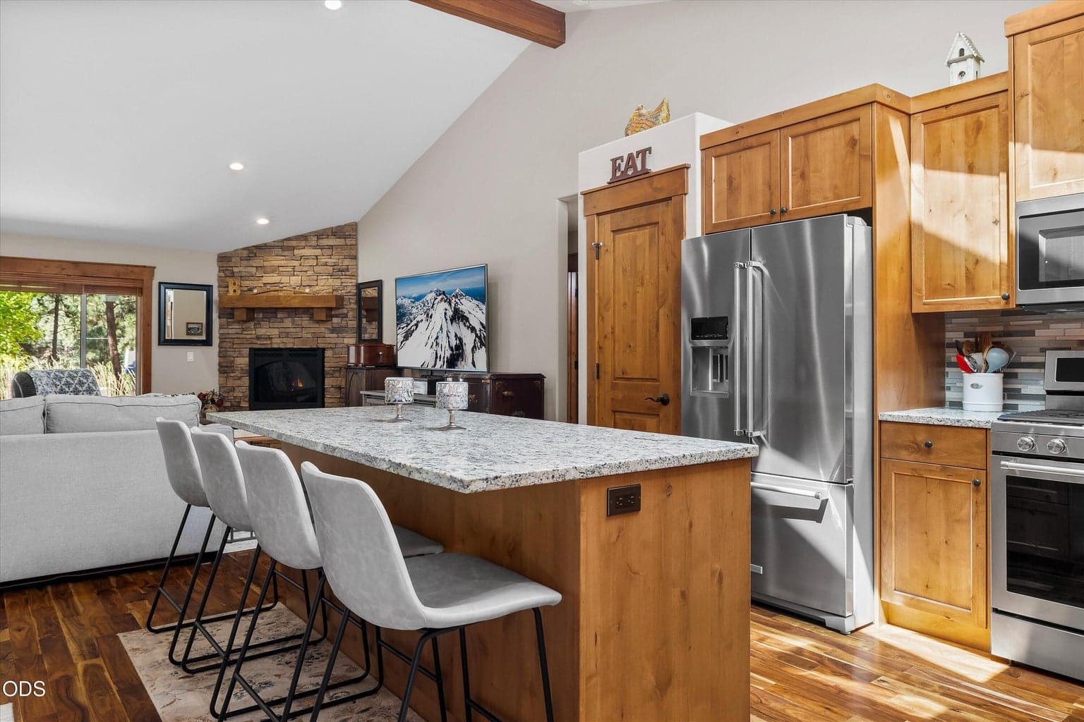 Photo of 60134 Turquoise Road 14 of 50