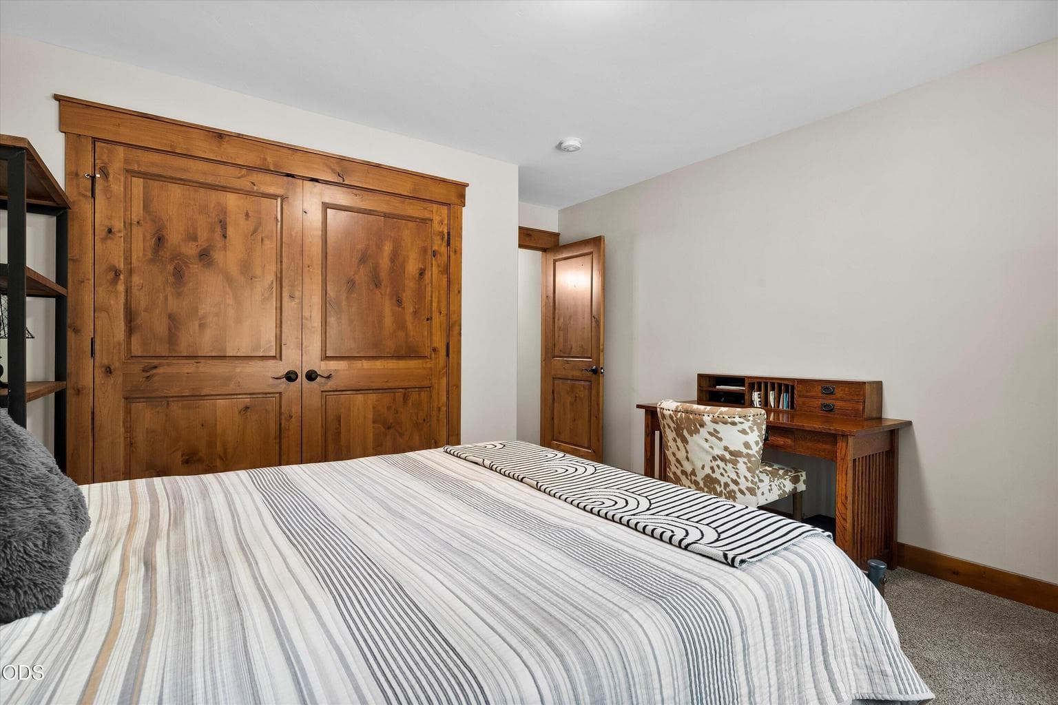Photo of 60134 Turquoise Road 24 of 50
