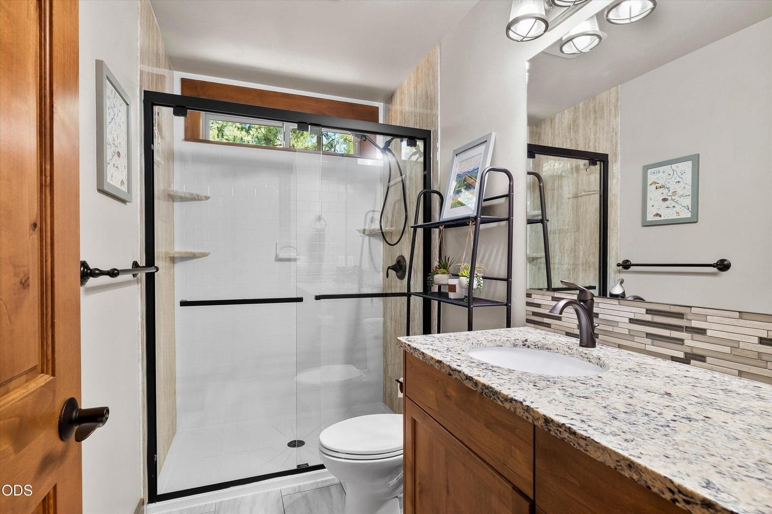 Photo of 60134 Turquoise Road 25 of 50